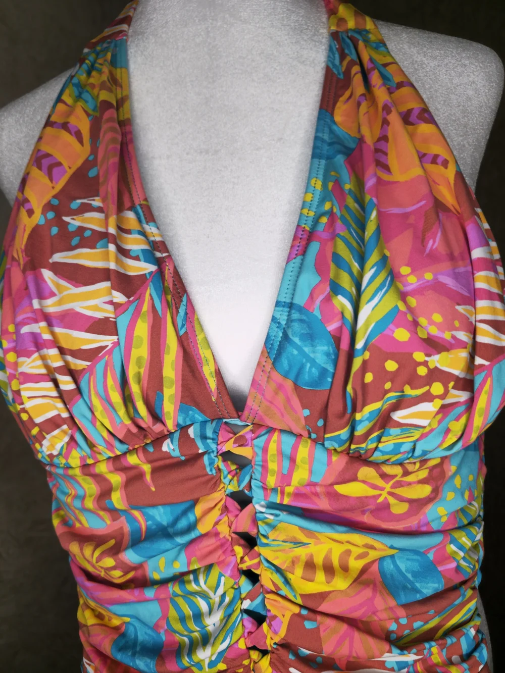 Bleu Rod Beattie vibrant tropical